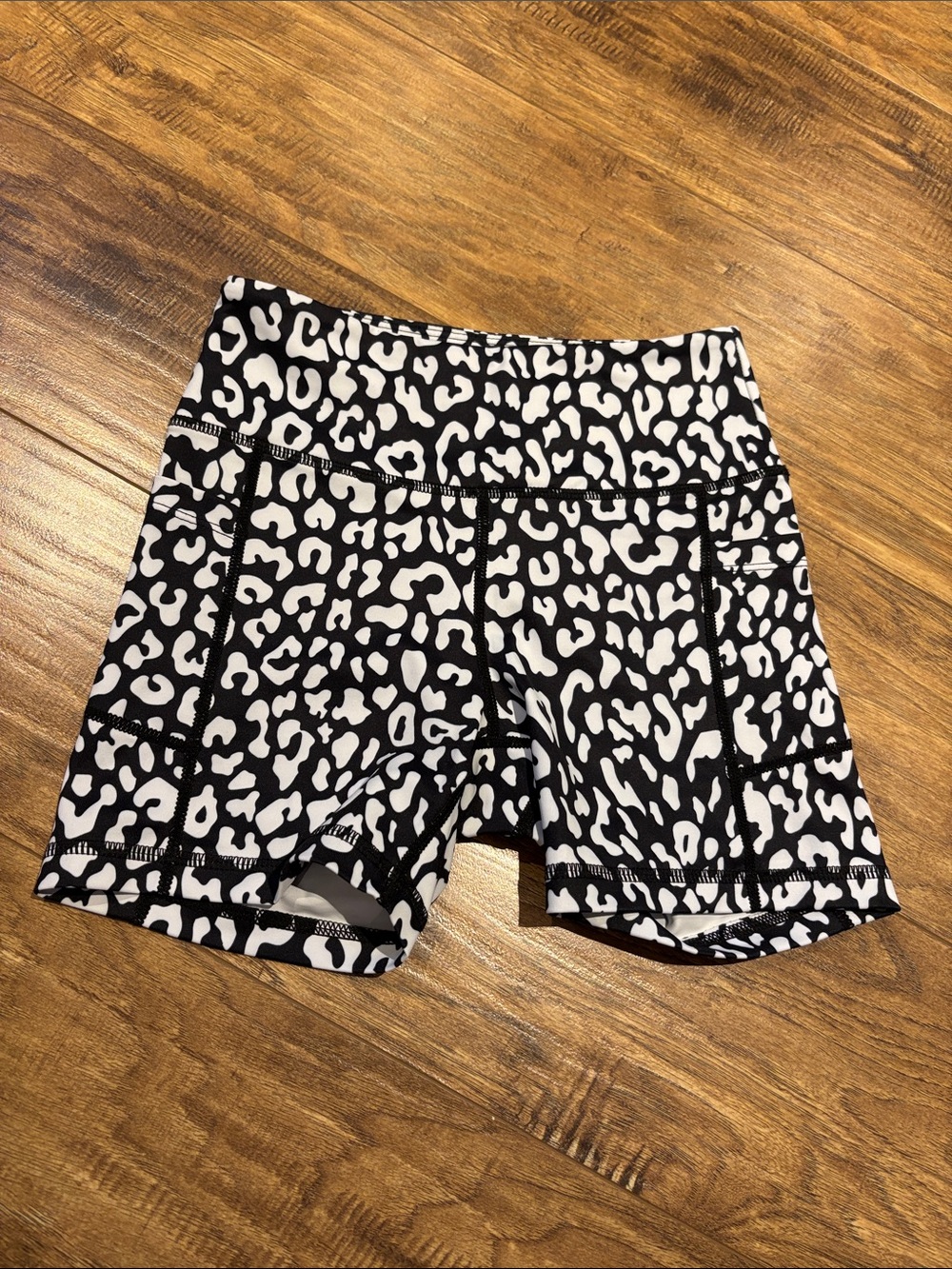 Zyia High-Rise Black & White Leopard Active Shorts